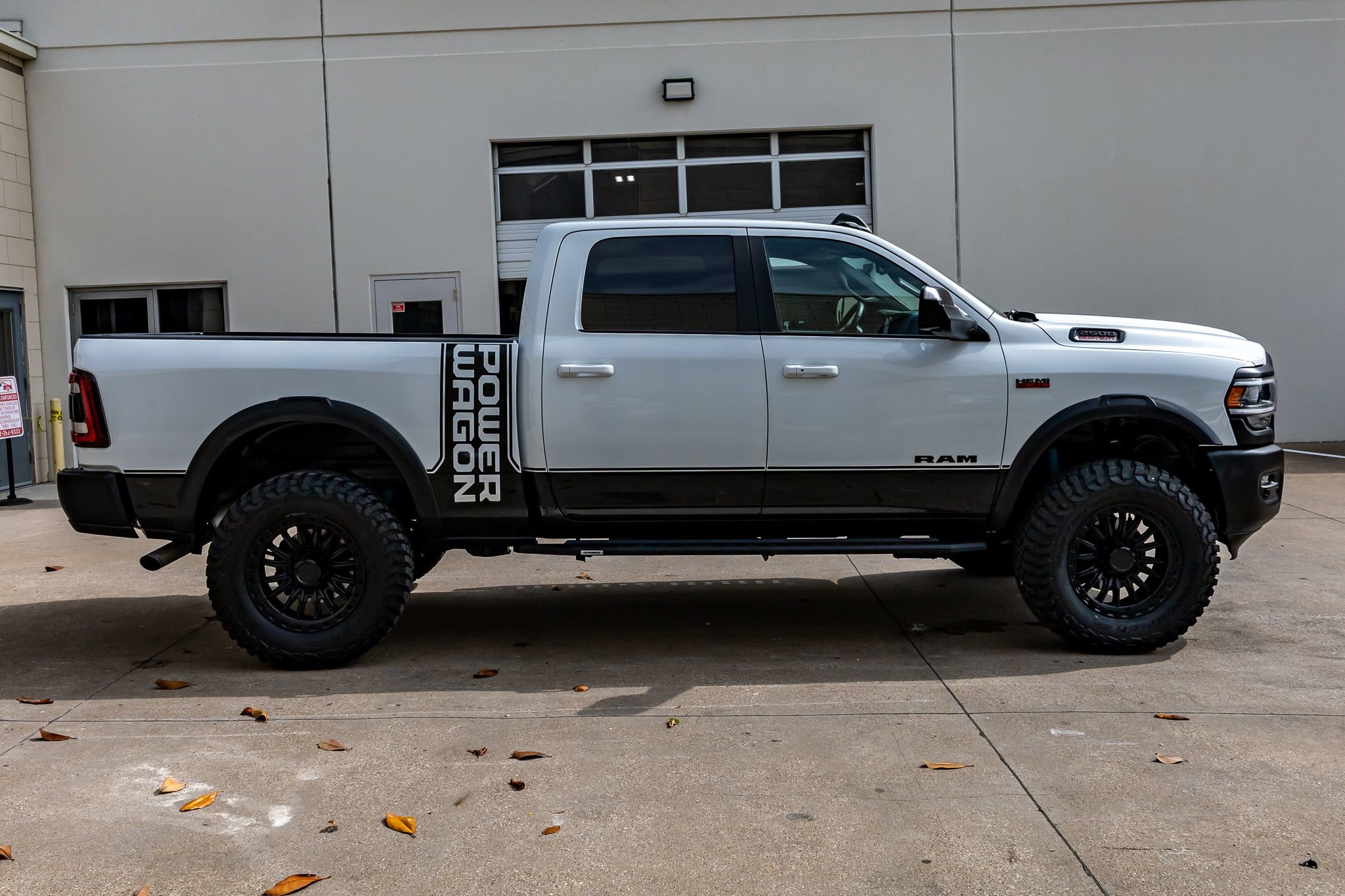 Used 2022 RAM 2500 Power Wagon w/ Level 2 Equipment Group AWD/4WD image 11