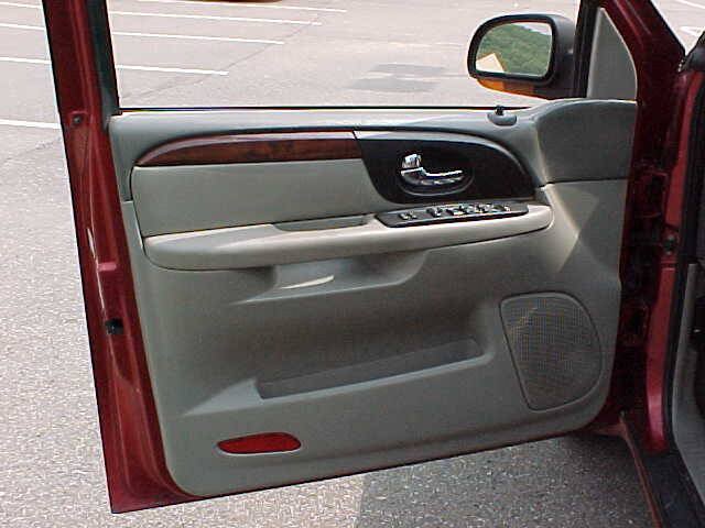 Used 2002 GMC Envoy SLT AWD/4WD image 53