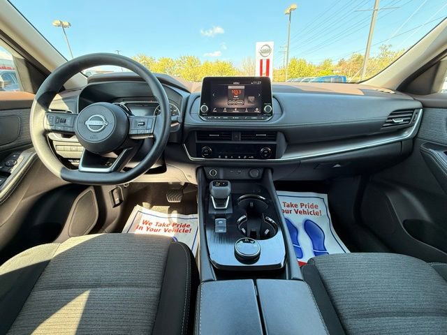 Certified 2023 Nissan Rogue SV image 21