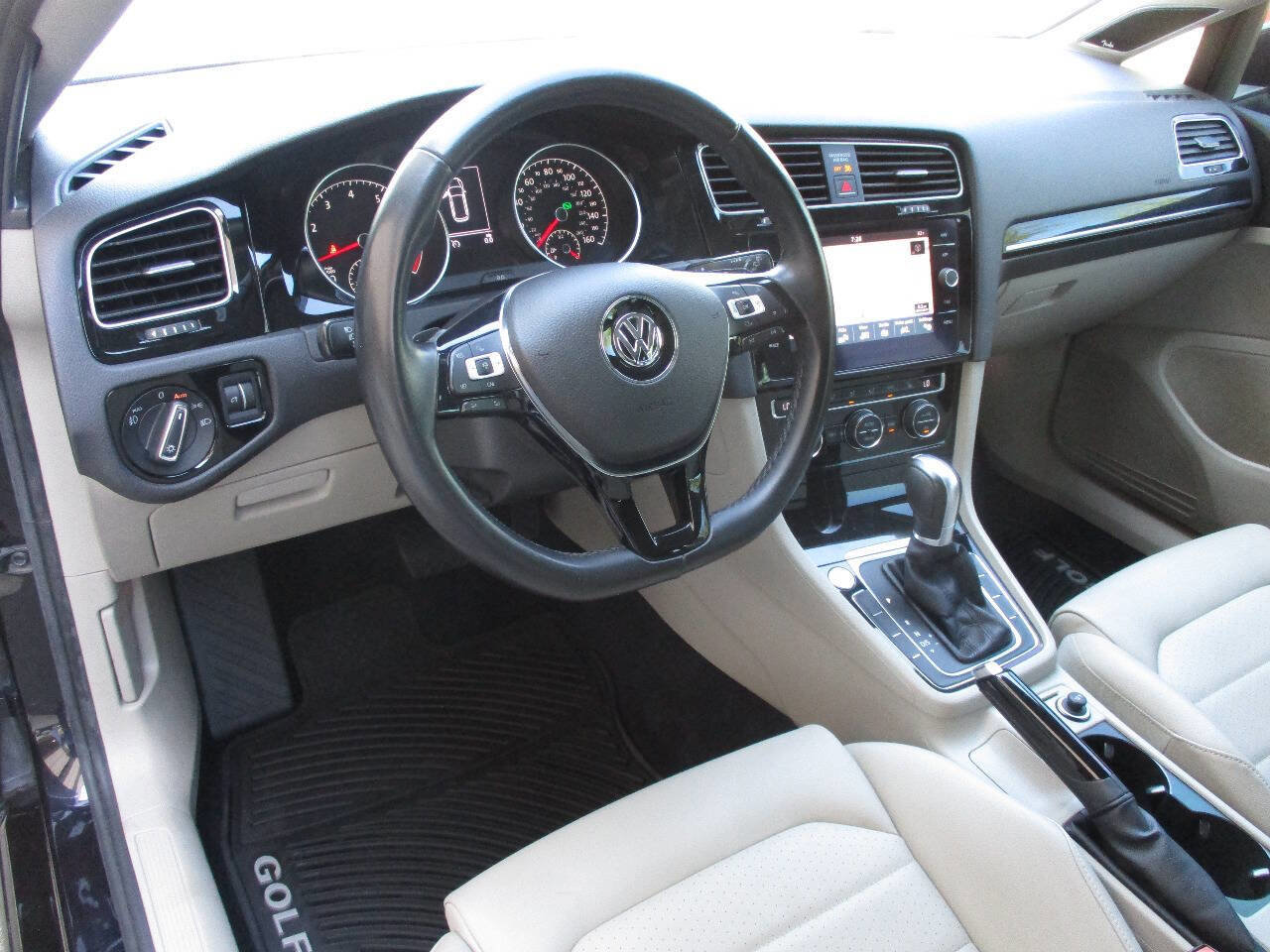 Used 2018 Volkswagen Golf SEL FWD image 76
