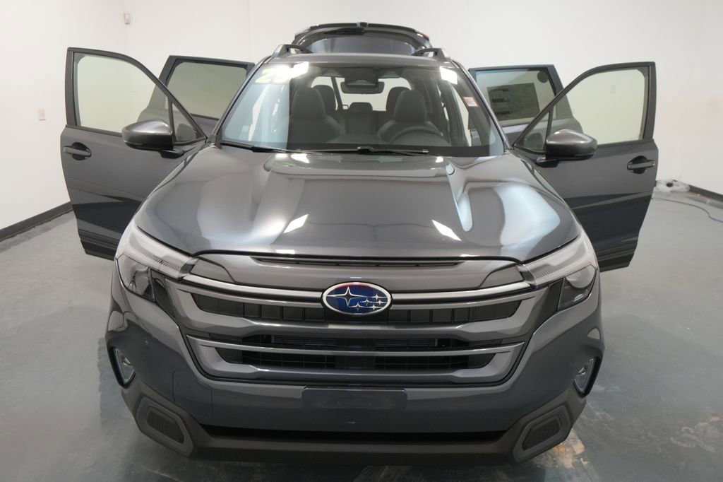 New 2025 Subaru Forester Limited image 31