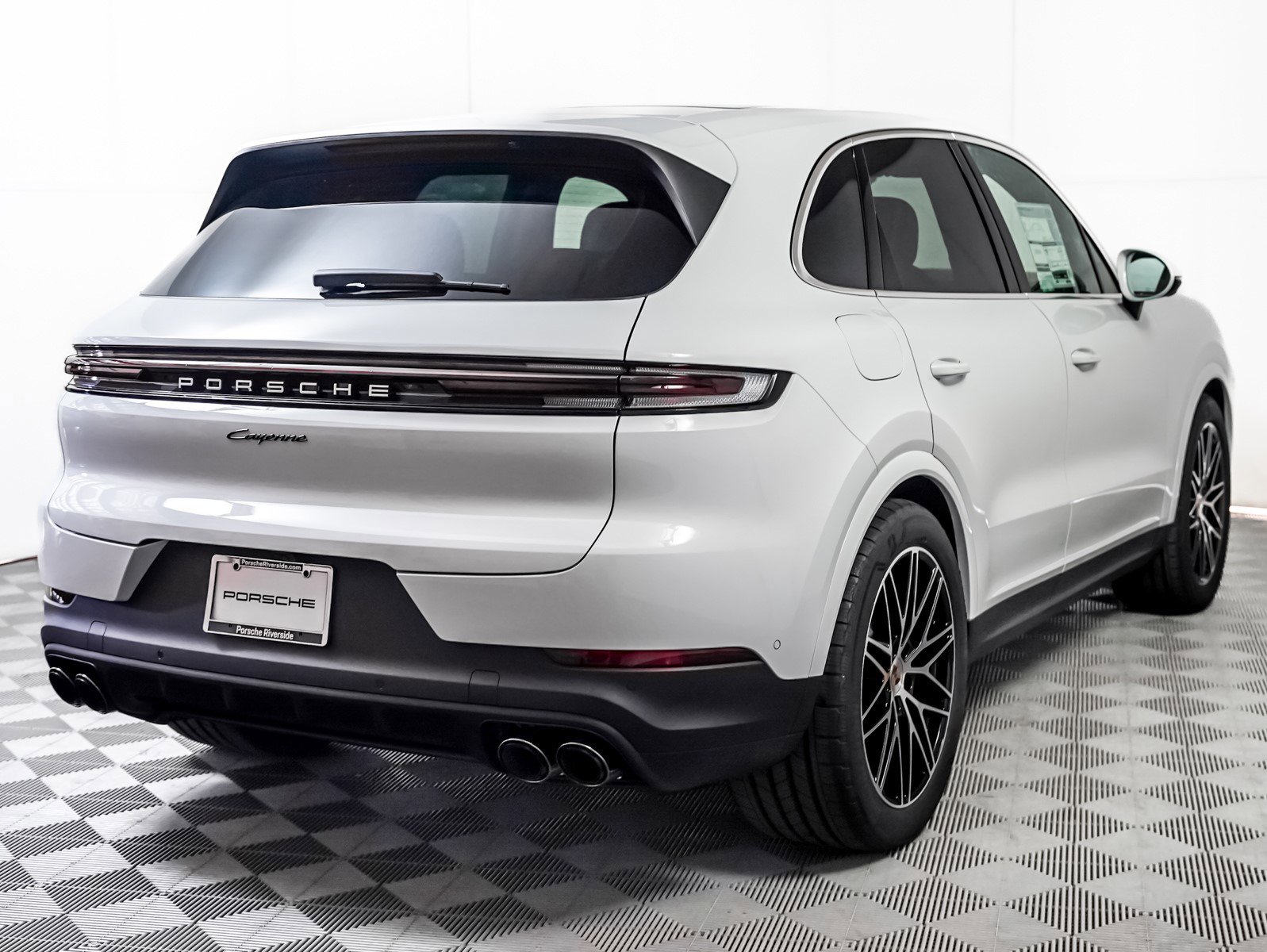 New 2026 Porsche Cayenne image 10