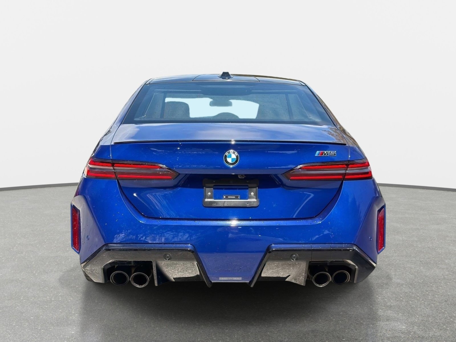 Used 2025 BMW M5 AWD/4WD image 4