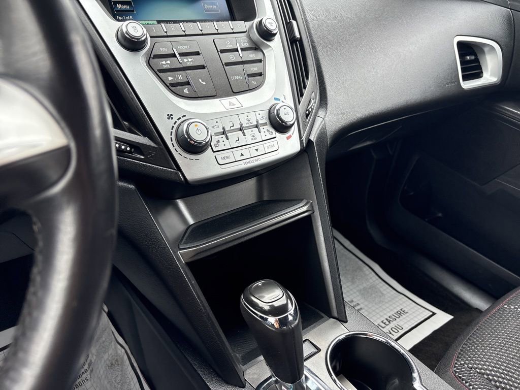 Used 2017 Chevrolet Equinox LT w/ Convenience Package image 31