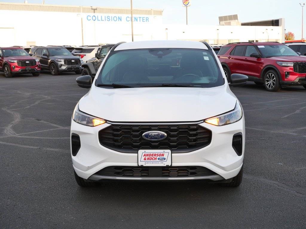 Certified 2023 Ford Escape ST-Line w/ Tech Pack #1 AWD/4WD image 3