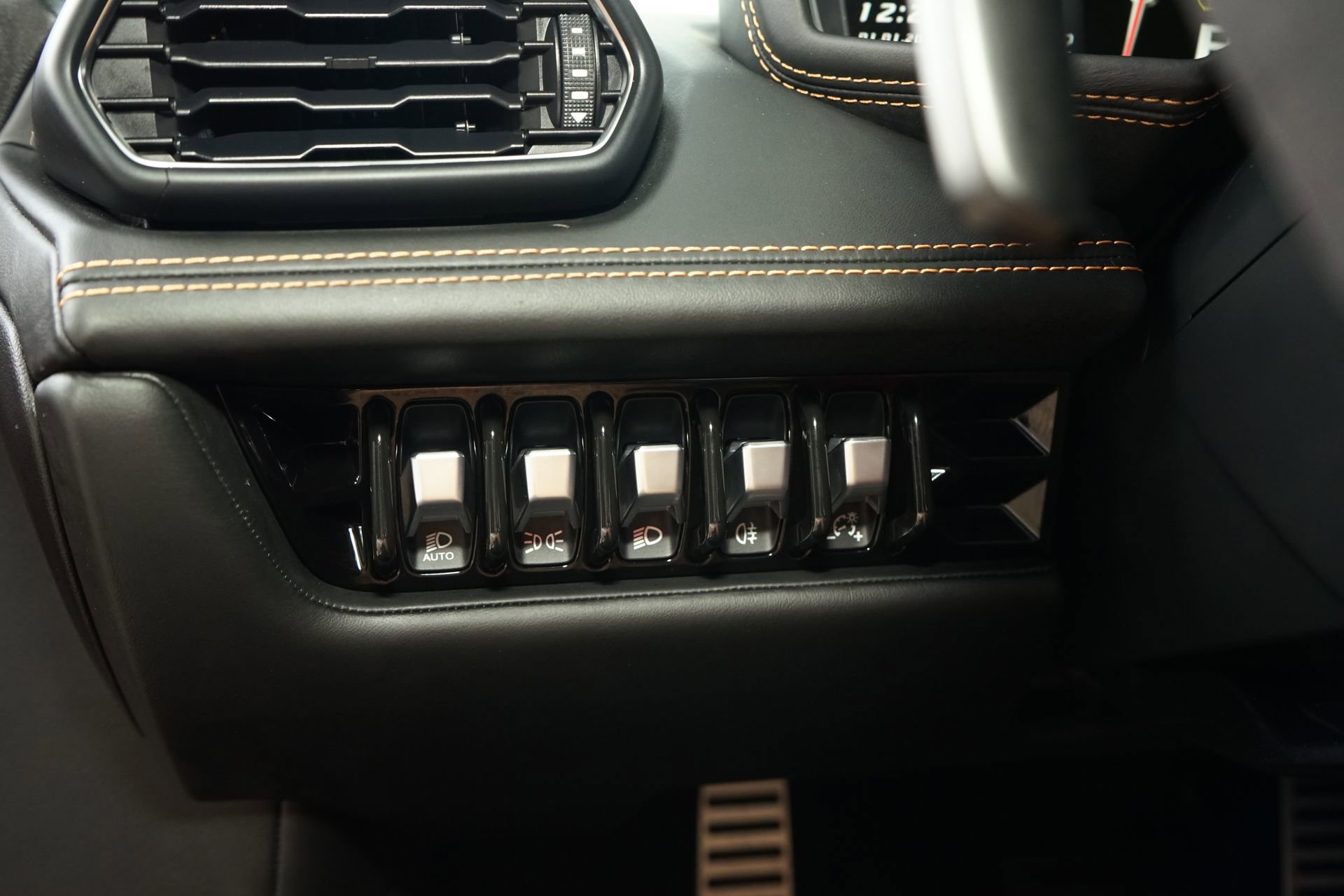 Used 2016 Lamborghini Huracan LP 610-4 image 29