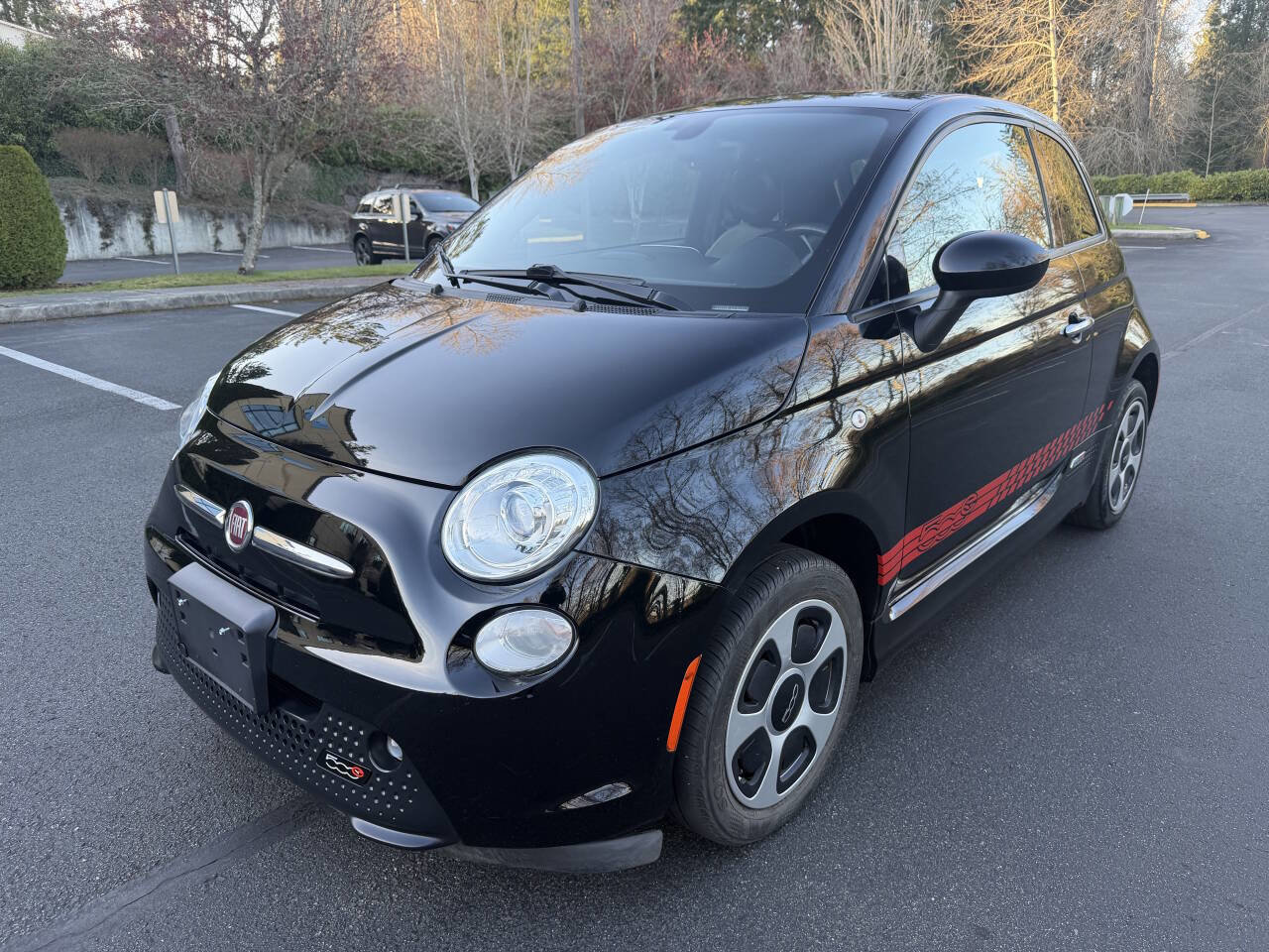 Used 2016 FIAT 500 e image 1
