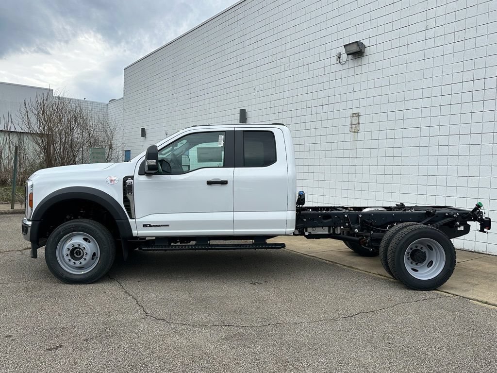 New 2026 Ford F550 4x4 SuperCab Super Duty image 2
