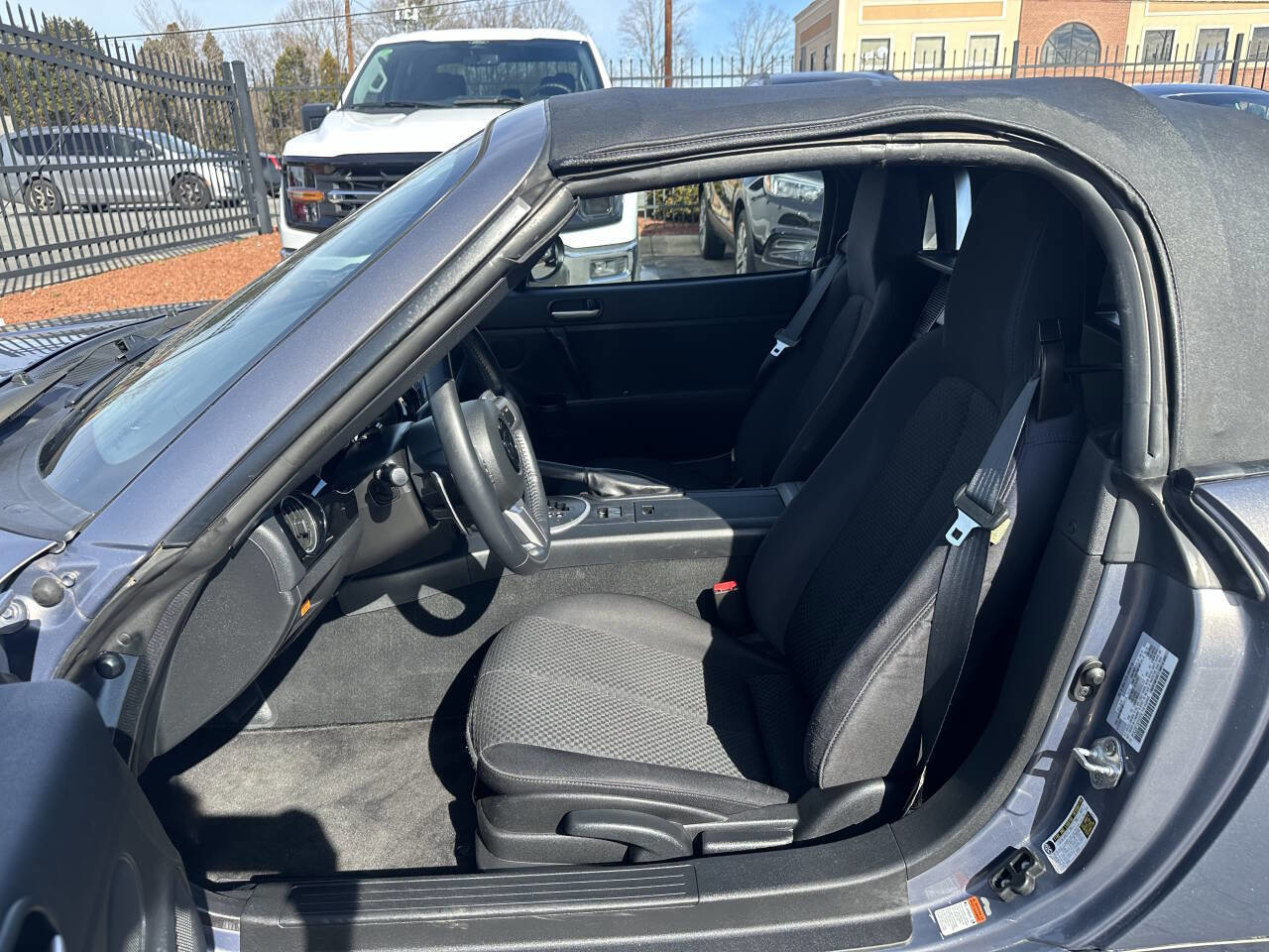 Used 2008 MAZDA MX-5 Miata Sport image 16