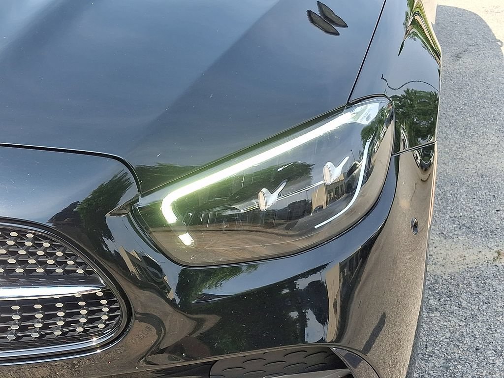 Used 2022 Mercedes-Benz E 350 Sedan w/ Driver Assistance Package image 9