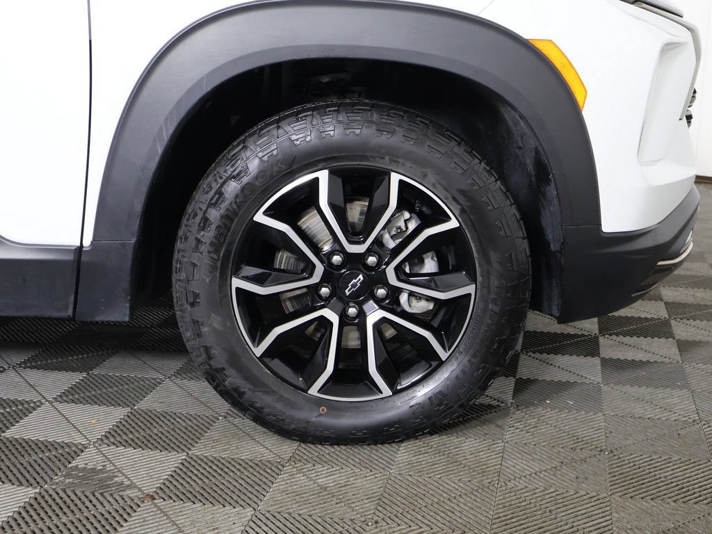 Used 2024 Chevrolet TrailBlazer ACTIV w/ Convenience Package AWD/4WD image 23