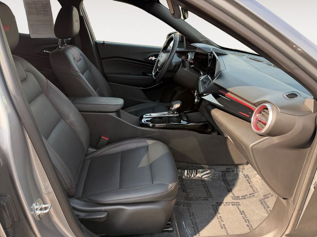 Used 2024 Chevrolet Trax RS w/ Driver Confidence Package FWD image 24