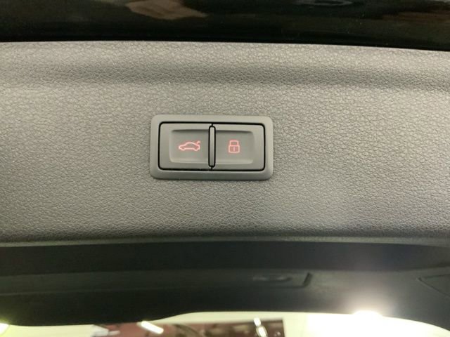 Used 2018 Audi Q3 2.0T Premium image 36