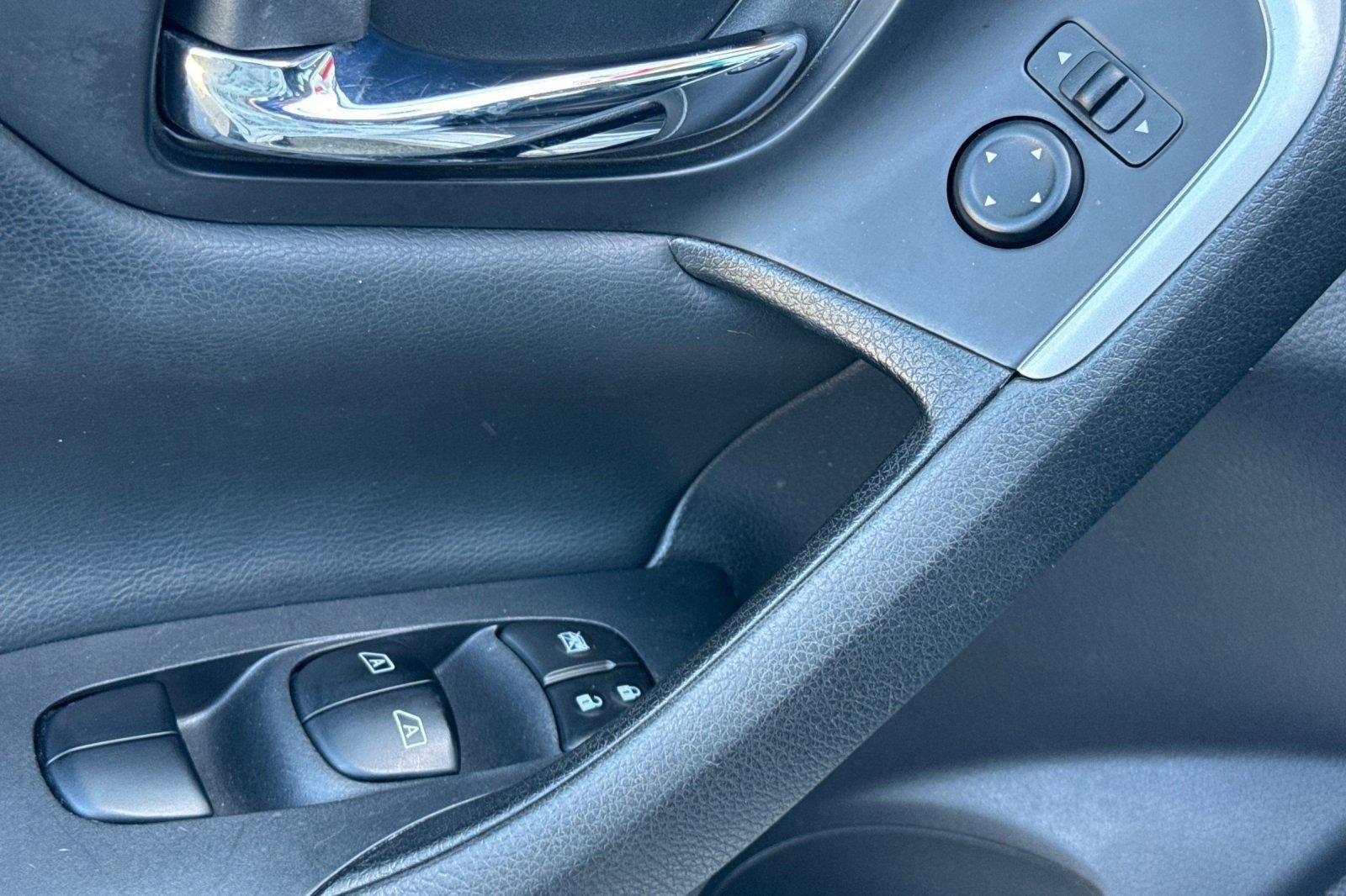 Used 2017 Nissan Altima 2.5 SL image 12