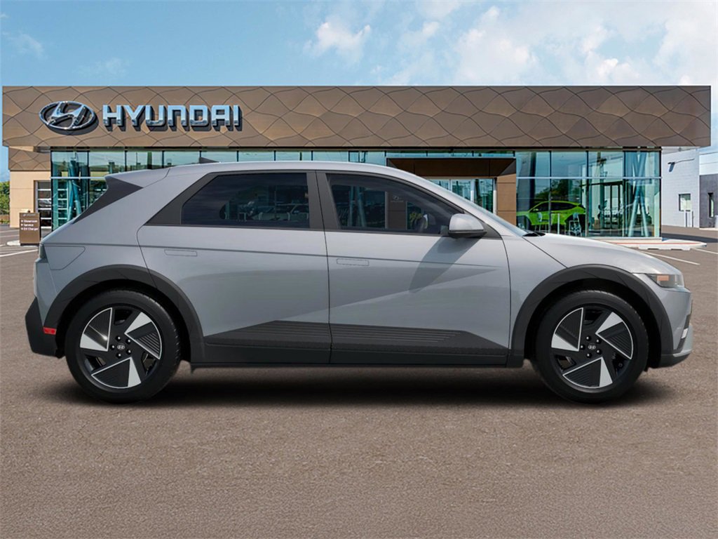 New 2025 Hyundai Ioniq 5 SE image 6