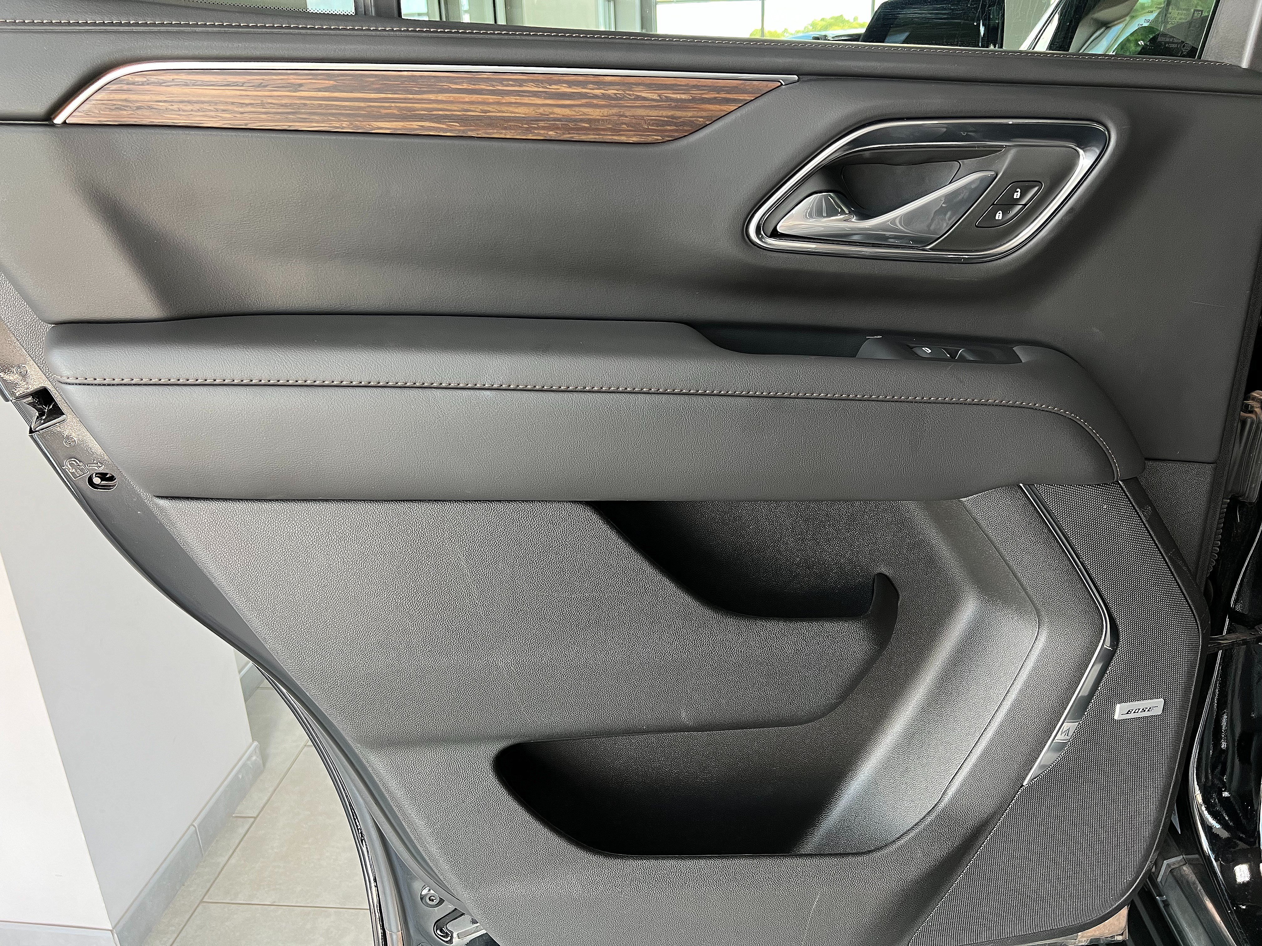 Used 2023 Chevrolet Tahoe High Country AWD/4WD image 19