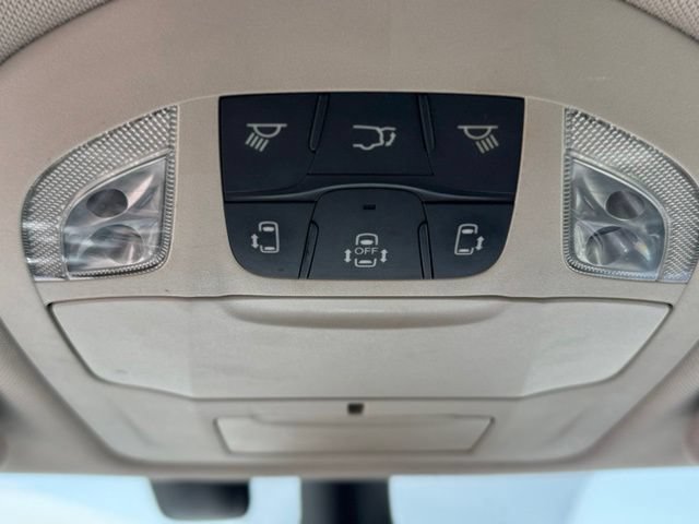 Used 2020 Chrysler Pacifica Touring-L Plus FWD image 21