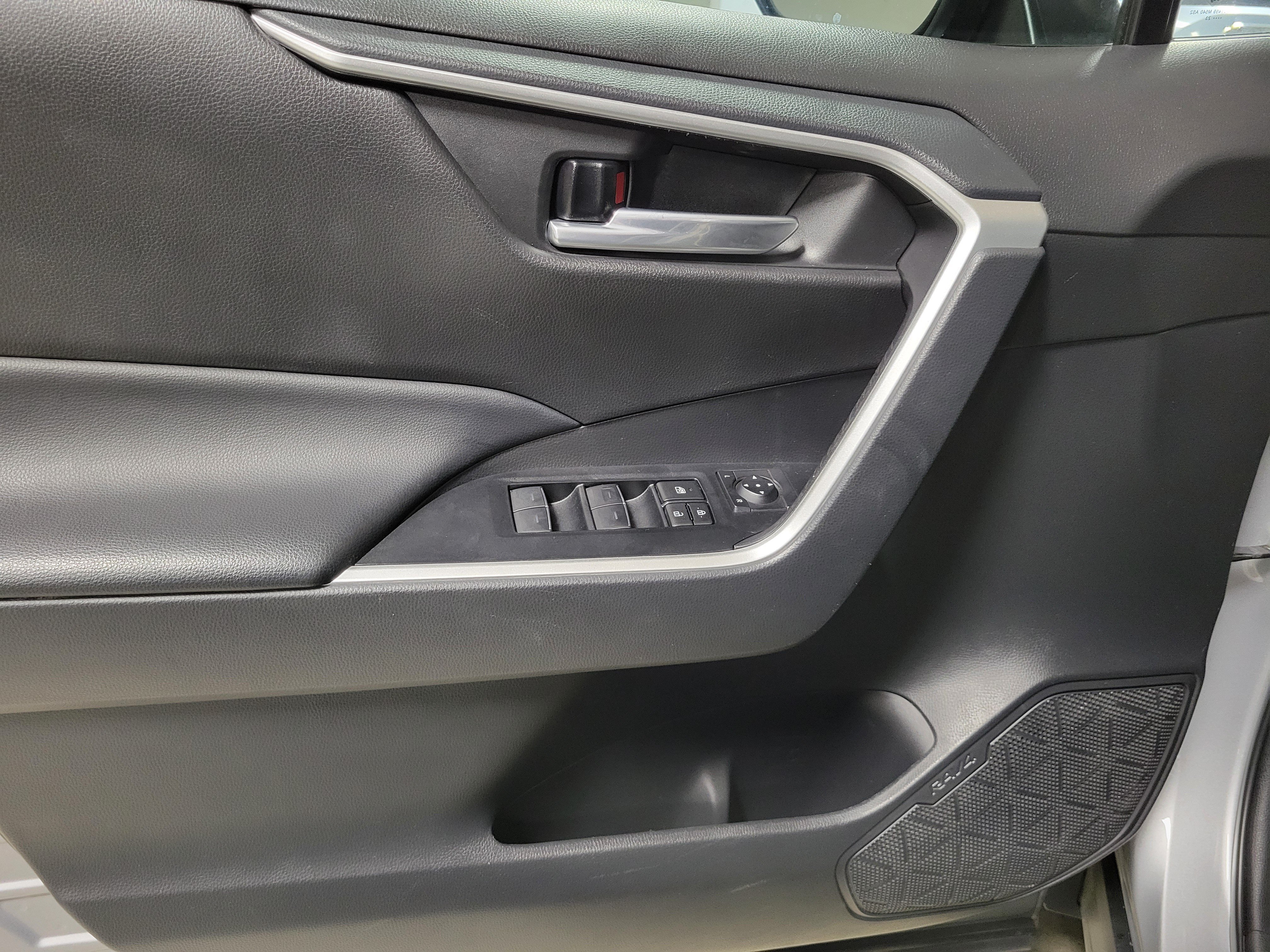 Used 2023 Toyota RAV4 XLE w/ XLE Grade Weather Package AWD/4WD image 19