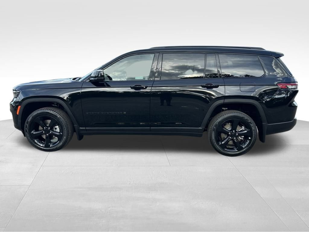 New 2025 Jeep Grand Cherokee L Limited w/ Black Appearance Package video 3