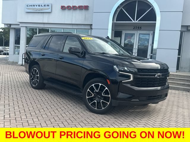 Used 2023 Chevrolet Tahoe RST AWD/4WD image 2
