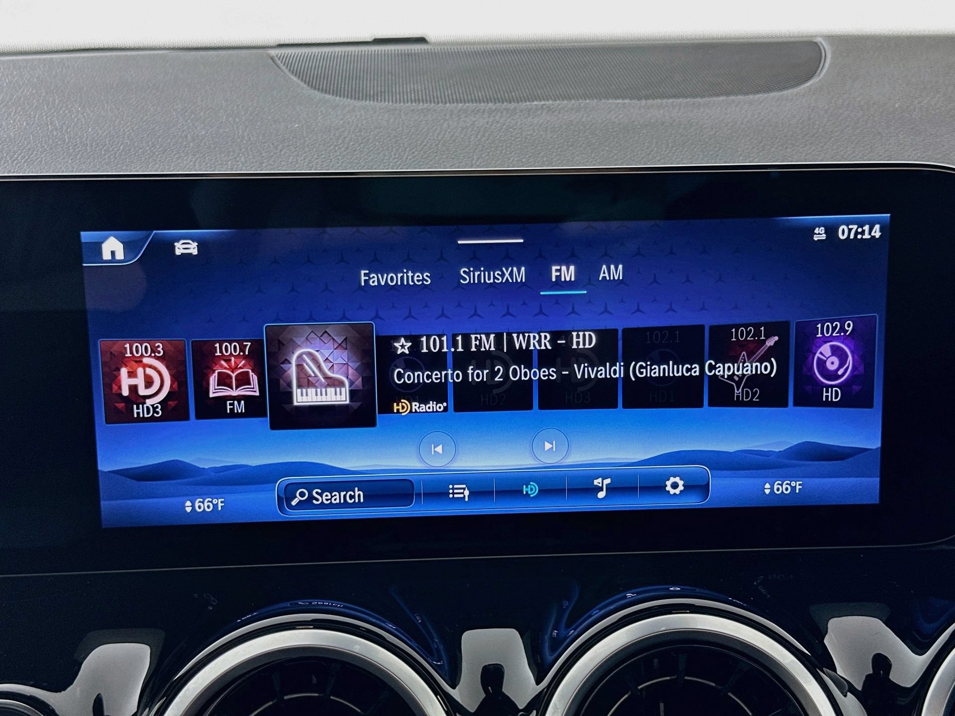 Used 2025 Mercedes-Benz GLA 250 image 15