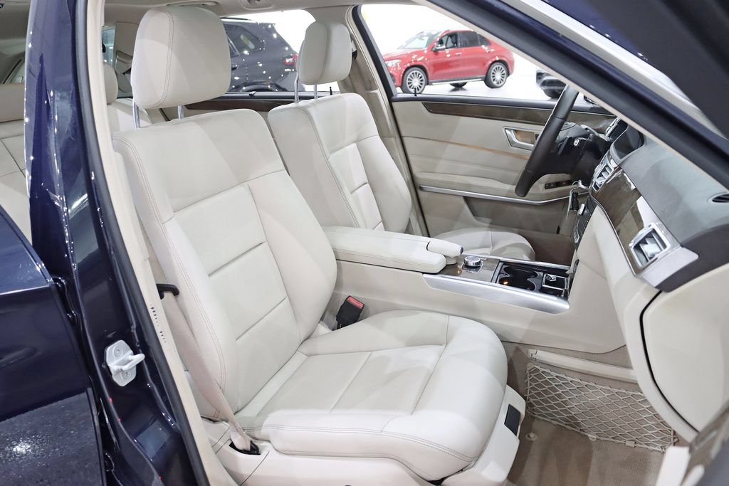 Used 2016 Mercedes-Benz E 350 4MATIC Wagon w/ Premium Package image 25