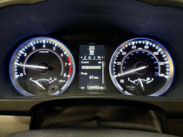 Used 2016 Toyota Highlander Limited Platinum FWD image 25