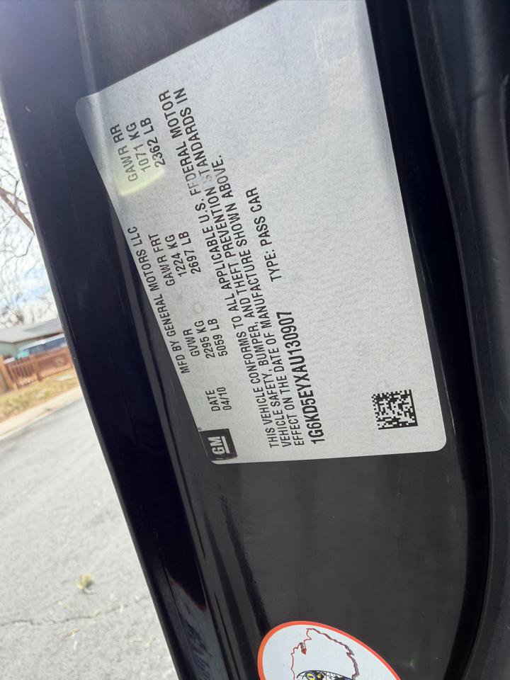 Used 2010 Cadillac DTS Luxury image 26