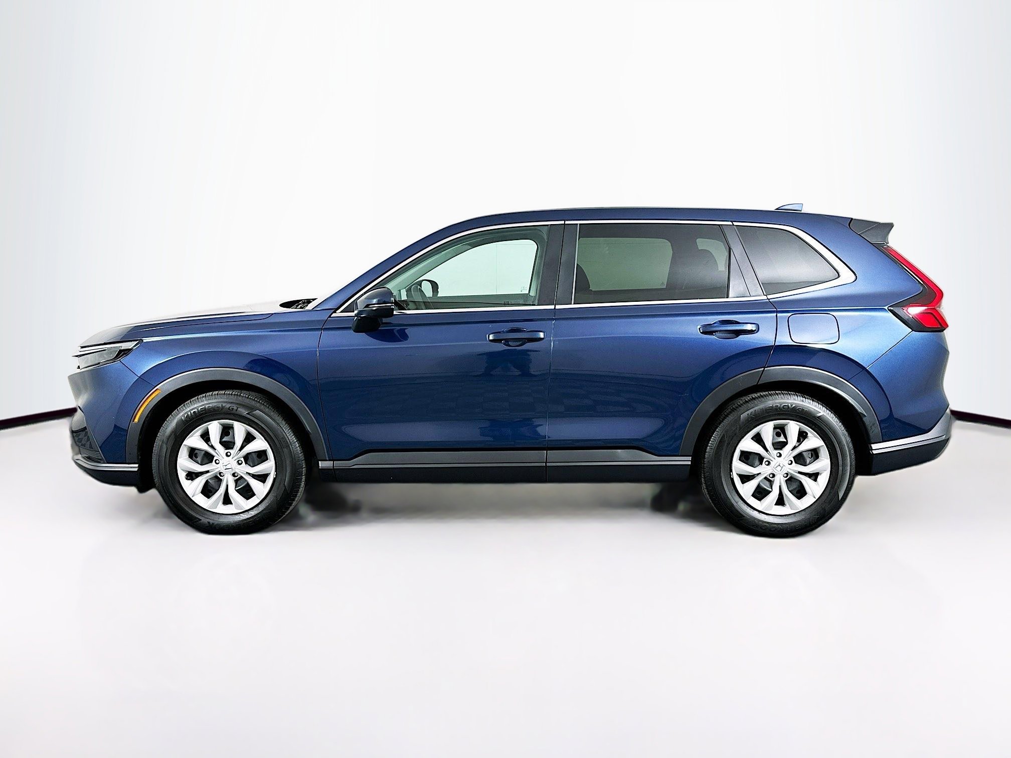 Used 2025 Honda CR-V LX image 4