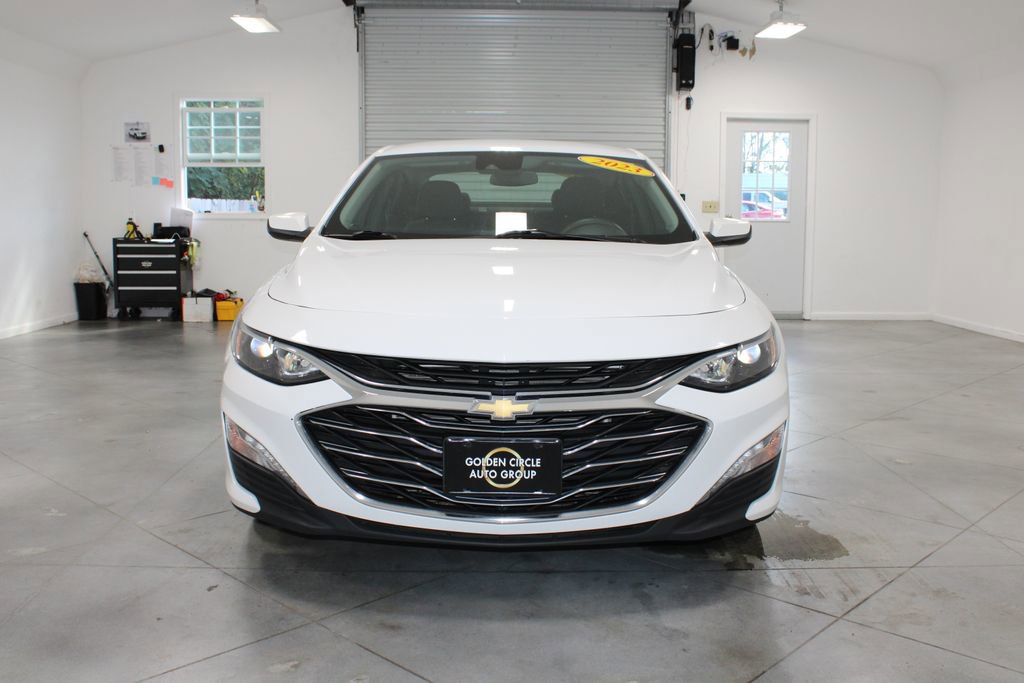 Used 2023 Chevrolet Malibu LT image 3