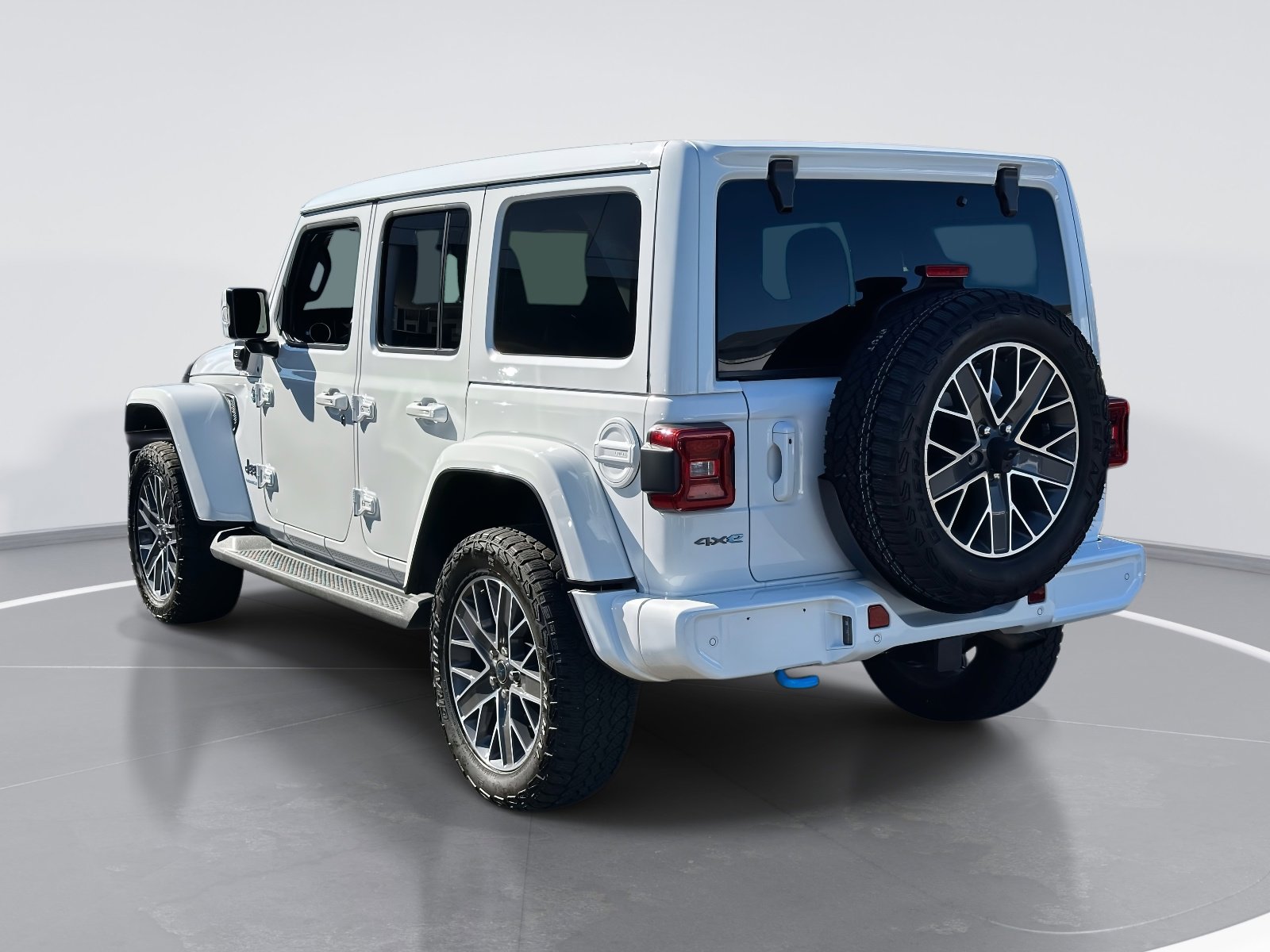 Used 2024 Jeep Wrangler High Altitude AWD/4WD image 6
