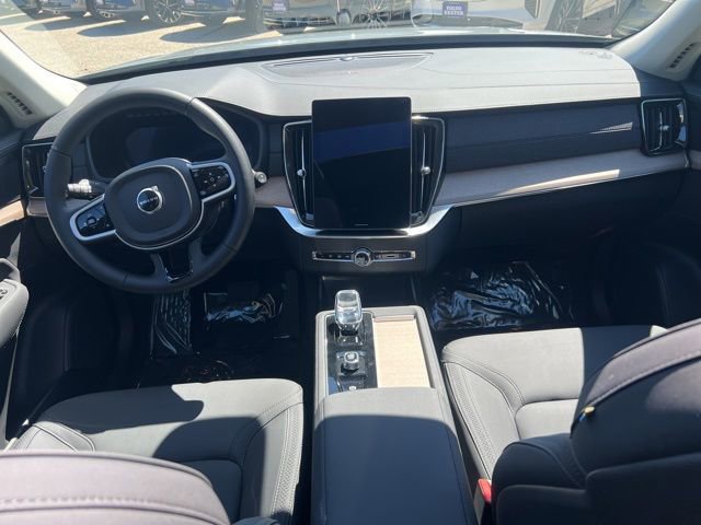 New 2026 Volvo XC90 B6 Plus w/ Protection Package Premier AWD/4WD image 19
