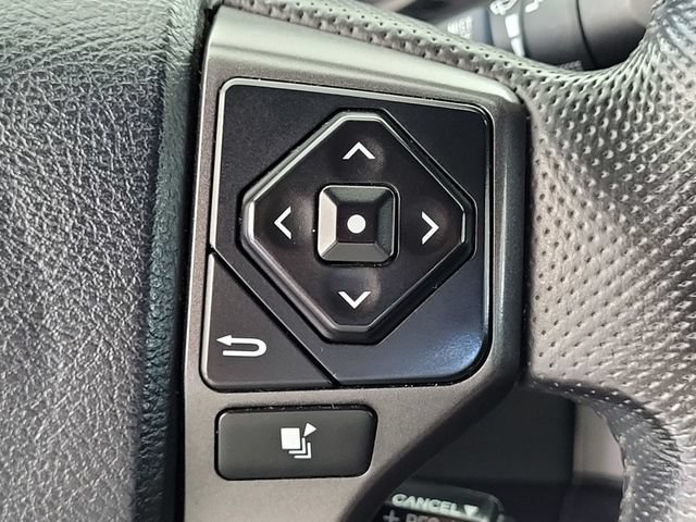 Used 2016 Toyota Tacoma TRD Sport RWD image 25