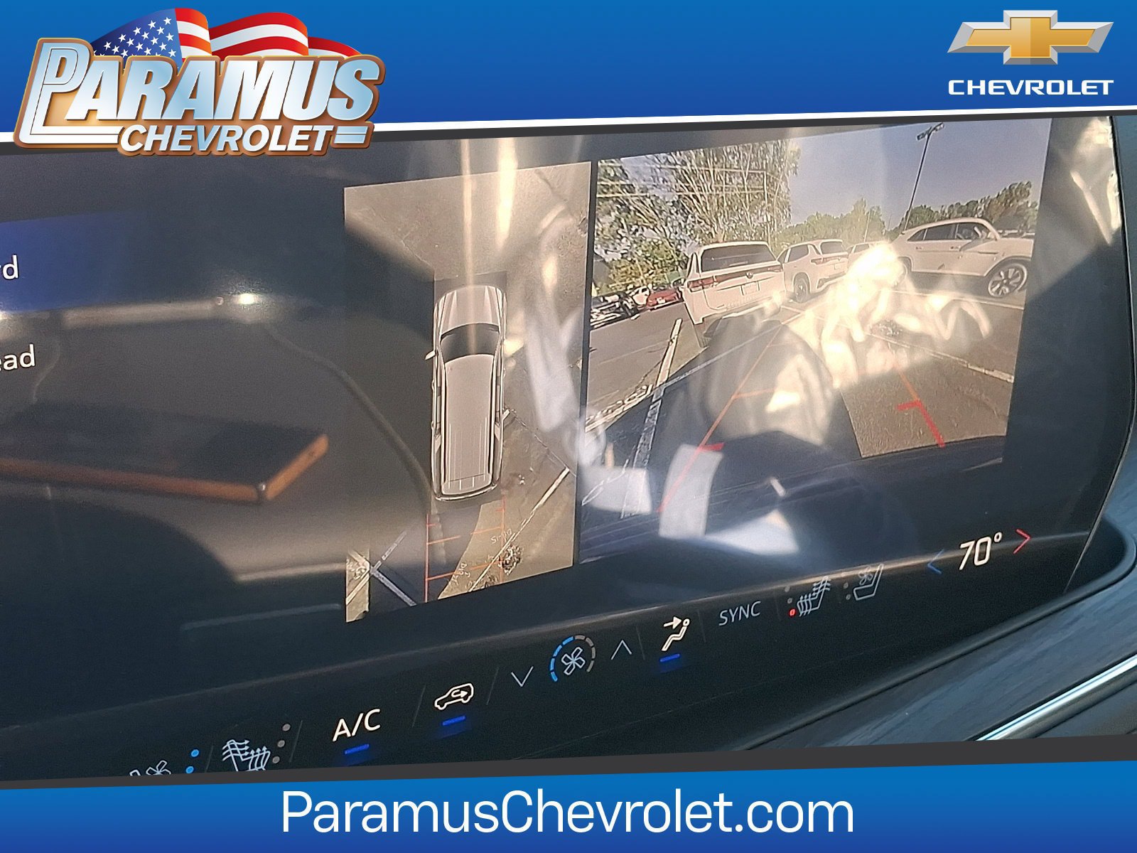 New 2026 Chevrolet Suburban Premier w/ Sun And Tow Package AWD/4WD image 14