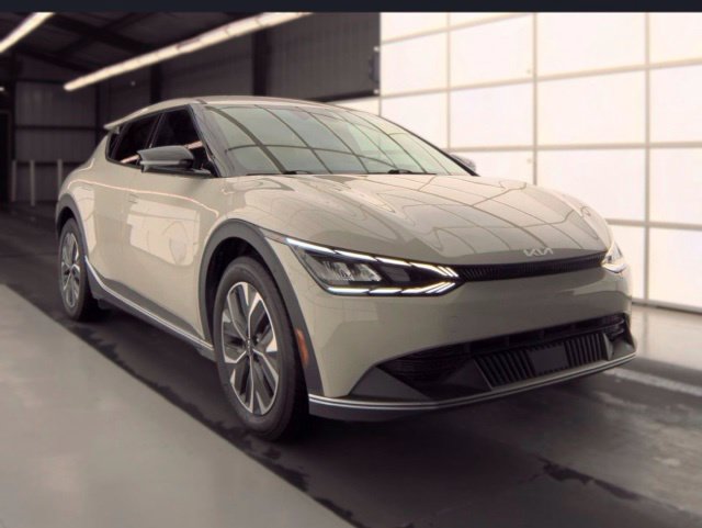 Certified 2024 Kia EV6 Light RWD image 4