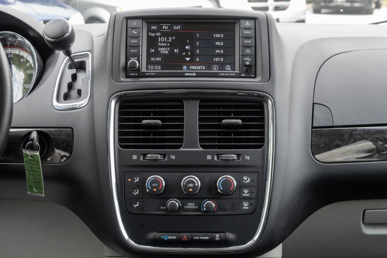 Used 2017 Dodge Grand Caravan SE w/ Power Window Group FWD image 24