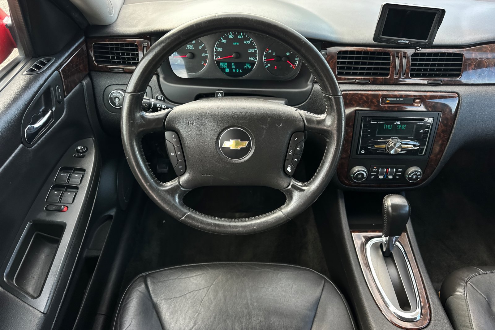 Used 2013 Chevrolet Impala LTZ FWD image 14