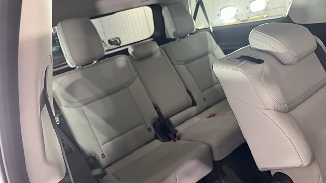 Used 2025 Ford Expedition Max Platinum image 22