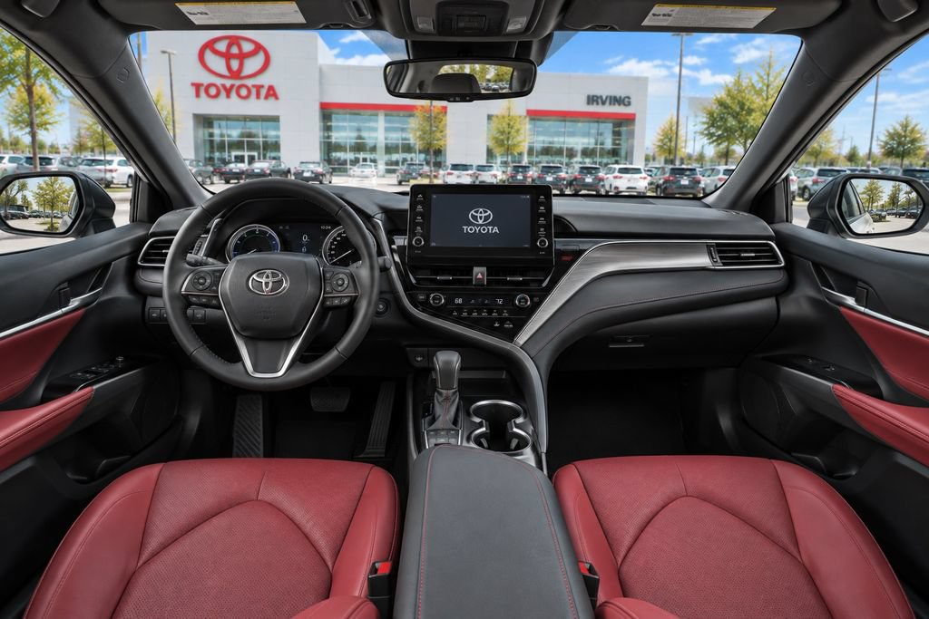 Used 2024 Toyota Camry XSE FWD image 16