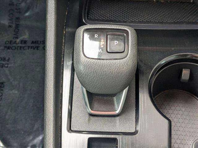 Used 2023 Nissan Rogue S image 15