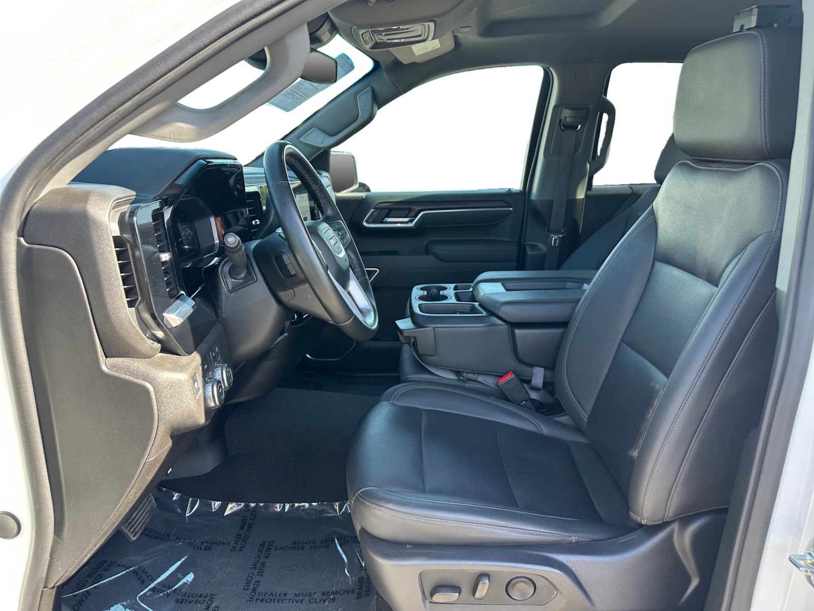 Used 2026 GMC Sierra 1500 SLT AWD/4WD image 9