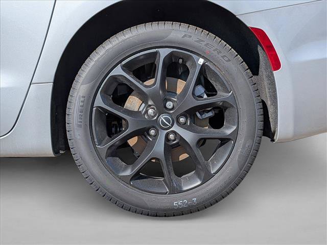 New 2026 Chrysler Pacifica Select w/ S Appearance Package AWD/4WD image 10