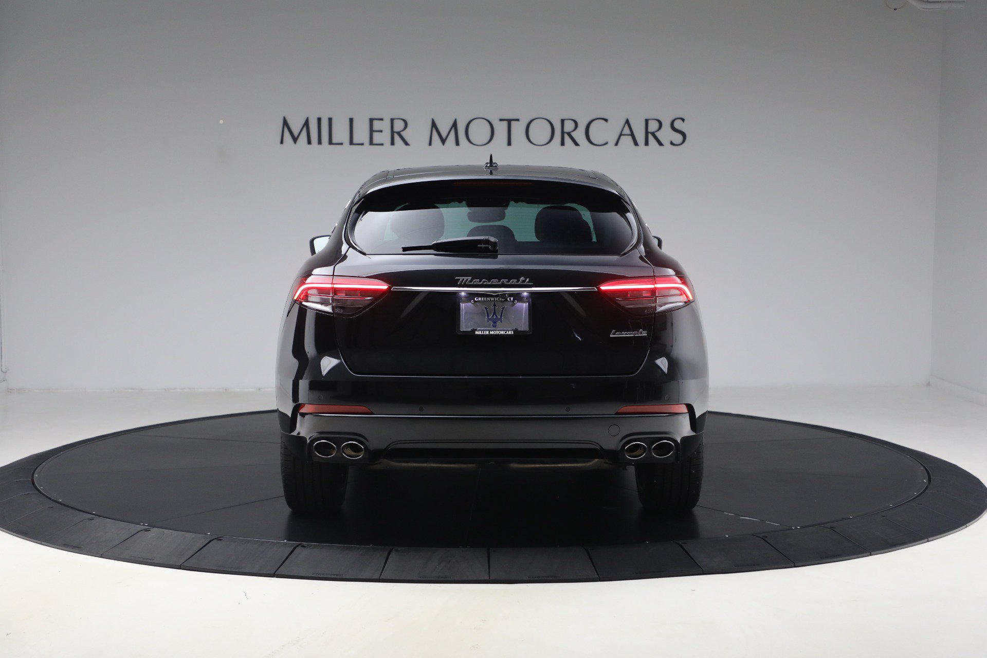 Certified 2023 Maserati Levante GT AWD/4WD image 5