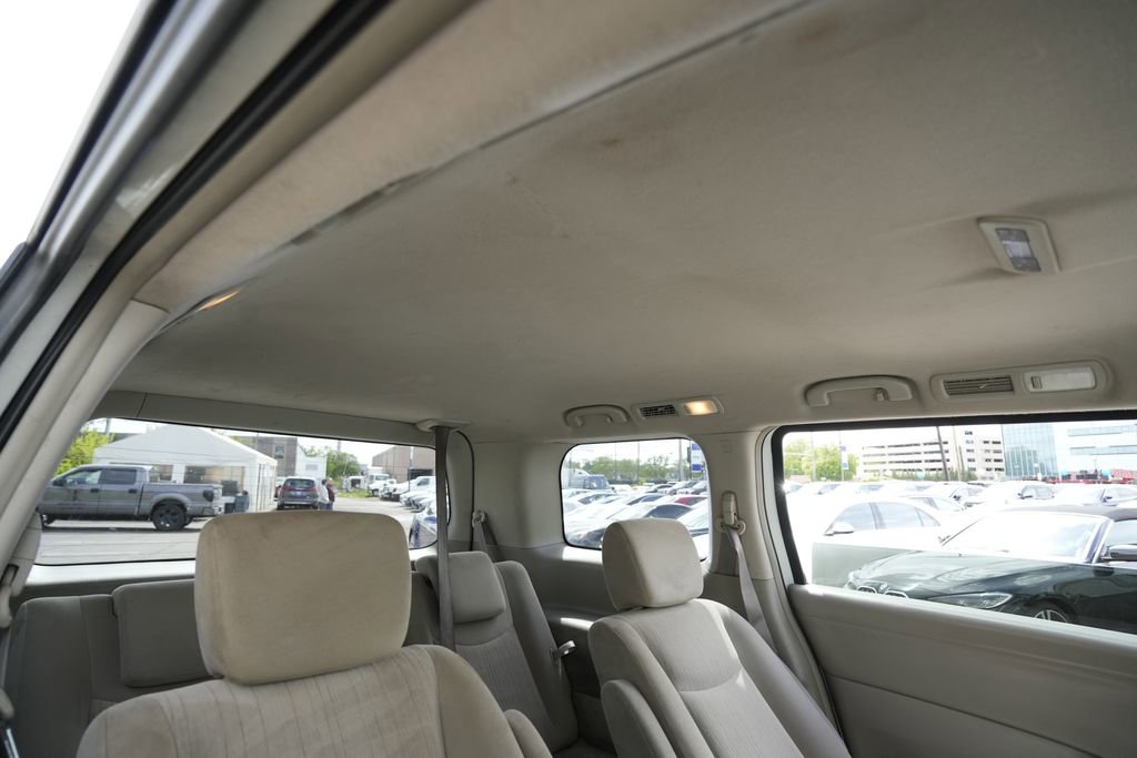 Used 2016 Nissan Quest SV FWD image 25