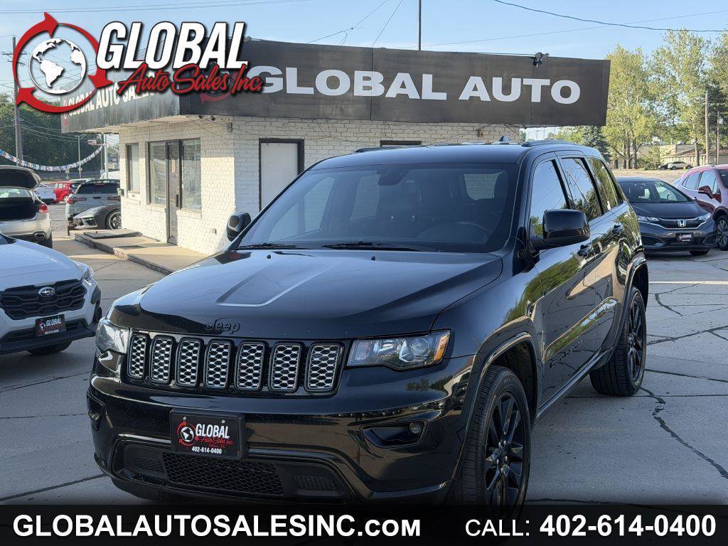Used 2019 Jeep Grand Cherokee Altitude AWD/4WD image 1