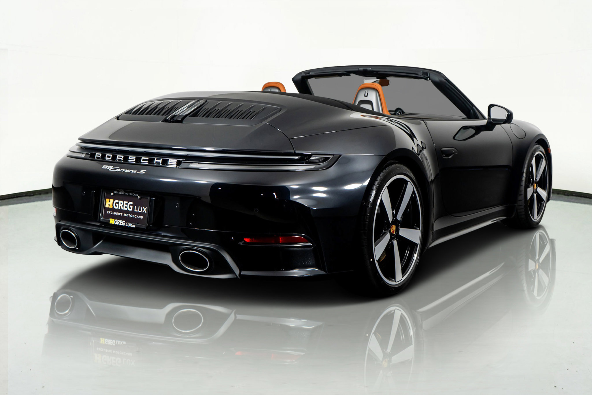 Used 2025 Porsche 911 Carrera S image 11