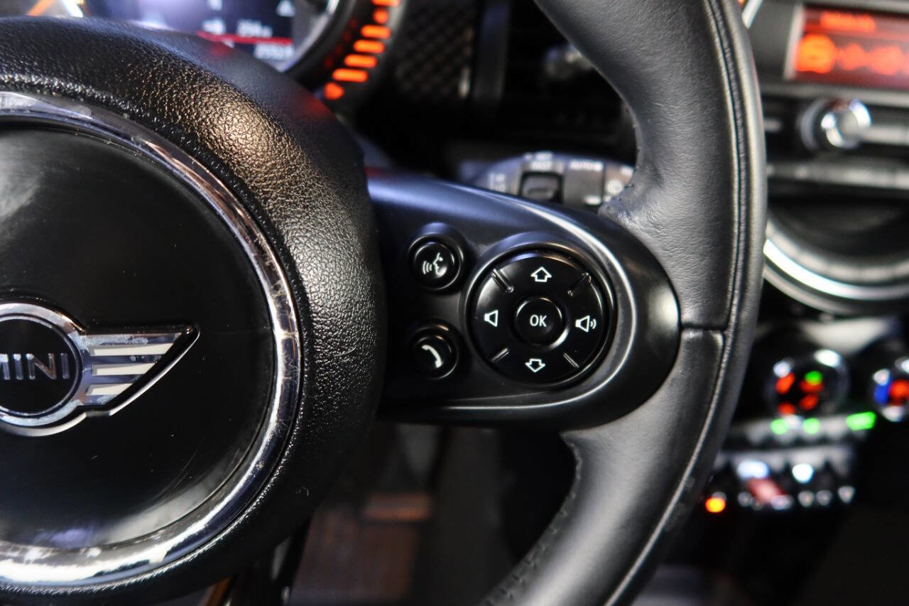 Used 2015 MINI Cooper S image 32