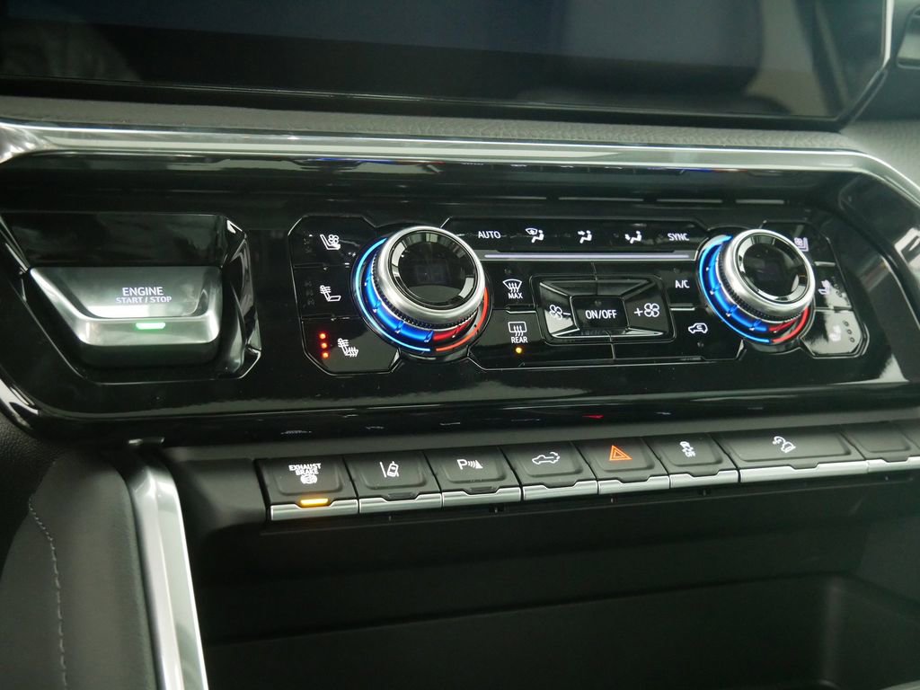 New 2026 GMC Sierra 3500 Denali w/ Denali Reserve Package image 26