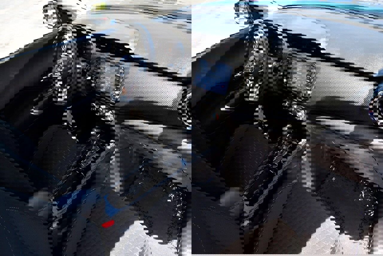 Used 2024 Nissan Kicks SV image 17