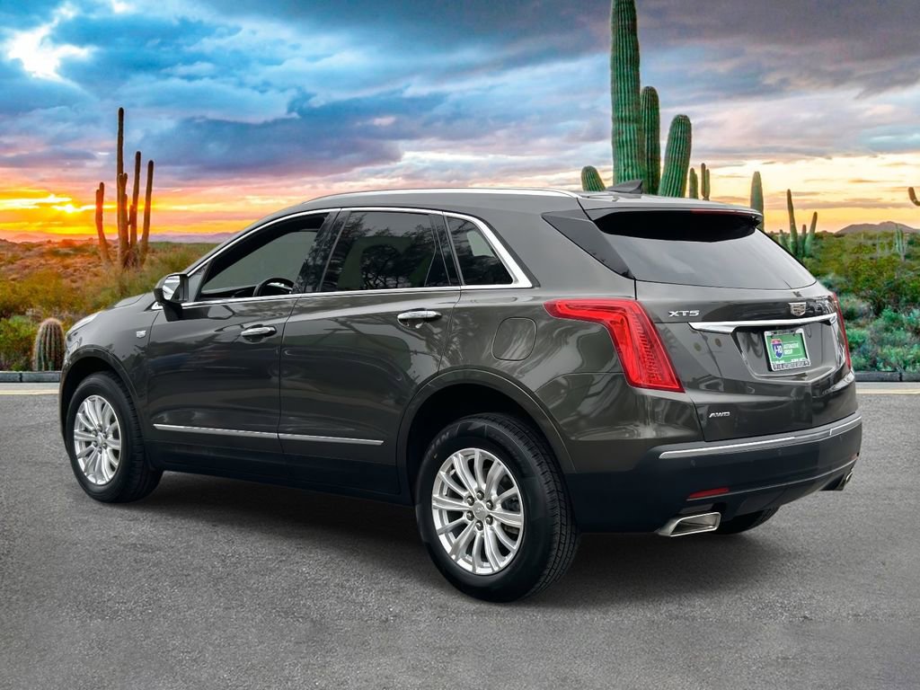 Used 2019 Cadillac XT5 AWD image 3